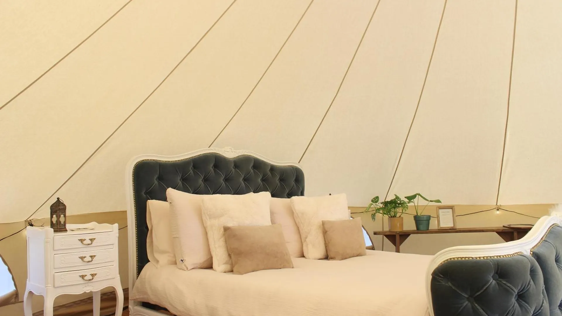 Campo de lujo Hidden Gem! Boho Glamping Tent With Pool And Hot Tub Berne